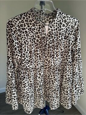 Women’s Cream Leopard Print Peasant Top